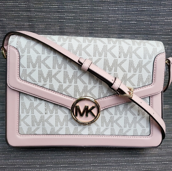 Michael Kors Handbags - 🔥SOLD🔥🆕️🌺MICHAEL KORS🌺 Jessie MD Shoulder Crossbody Bag